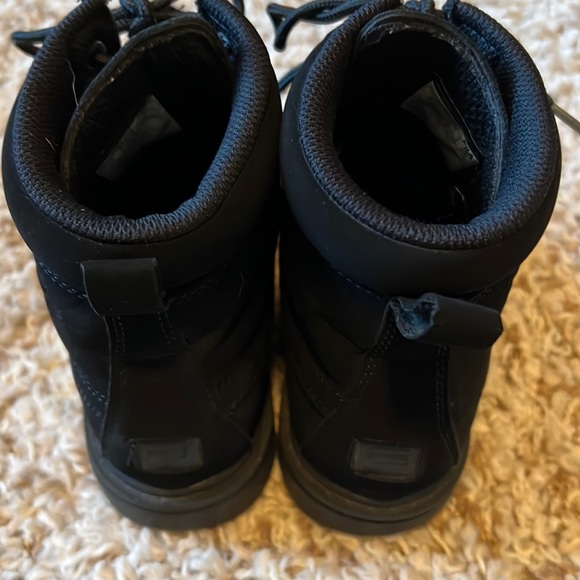 Kids Fila Suede Workboots - Picture 3 of 13